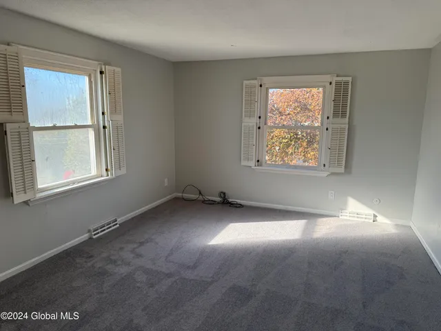 $409,999 | 25 Kling Terrace, Voorheesville, NY 12186