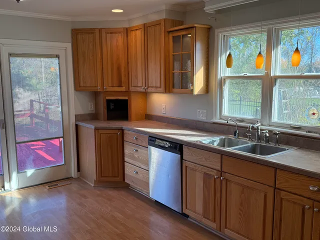 $409,999 | 25 Kling Terrace, Voorheesville, NY 12186