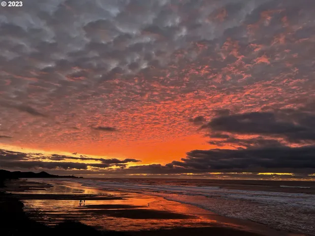 $585,000 | Hwy101 Moolack Shore, Newport, OR 97365