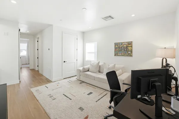 $3,500 | 5151 North 13th Place, Unit 5, Phoenix, AZ 85014