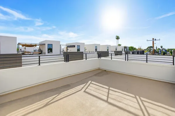 $3,500 | 5151 North 13th Place, Unit 5, Phoenix, AZ 85014