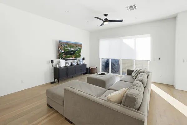 $3,500 | 5151 North 13th Place, Unit 5, Phoenix, AZ 85014