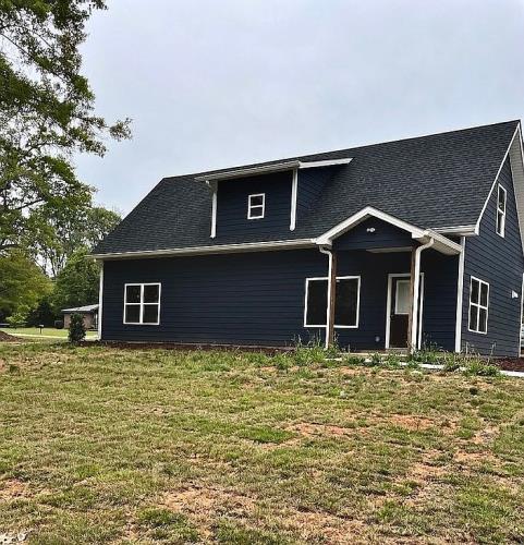 124 Johnson Street Barnesville, GA 30204 - Photo 2 of 13