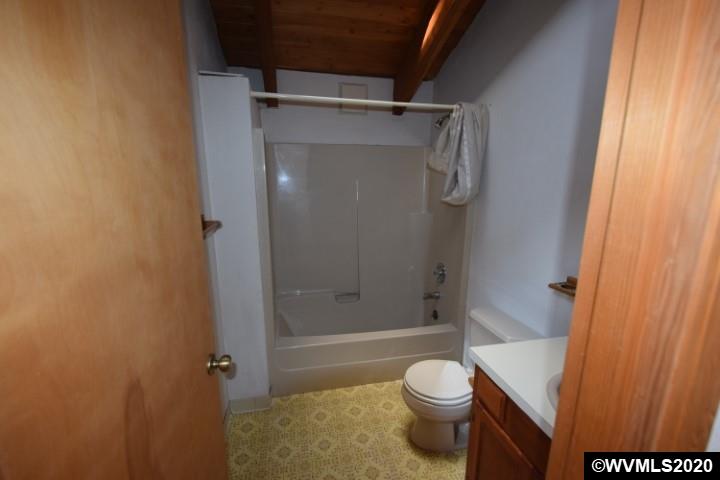 9499 Golf Club Road Southeast Aumsville, OR 97325 - Photo 12 of 21