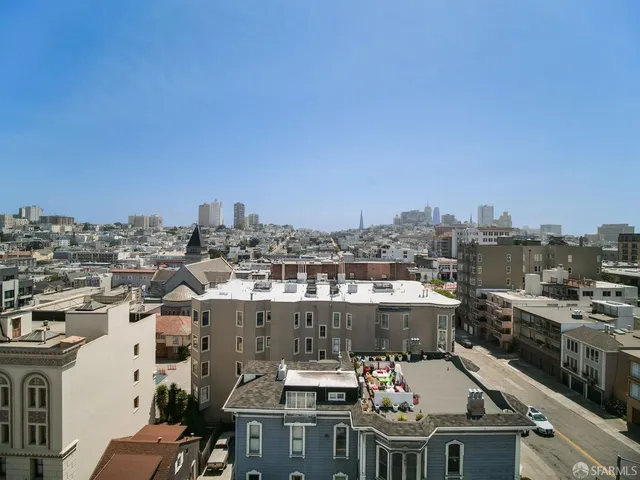 a picture of city view