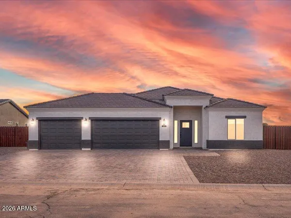 $334,999 | 10731 Cove Drive, Arizona City, AZ 85123