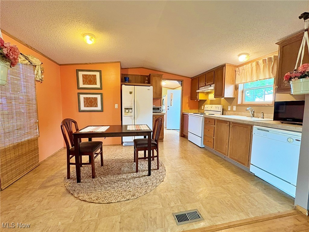 101 Coen Road Vermilion, OH 44089 - Photo 7 of 26 Gallery Image 7