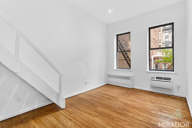 $3,550 | 26 East 13th Street, Unit 4E | Greenwich Village