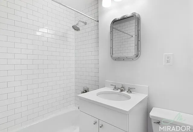 $3,550 | 26 East 13th Street, Unit 4E | Greenwich Village