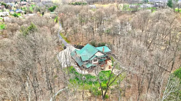 $1,299,000 | 132 Twin Oaks Lane, Trafford, PA 15085