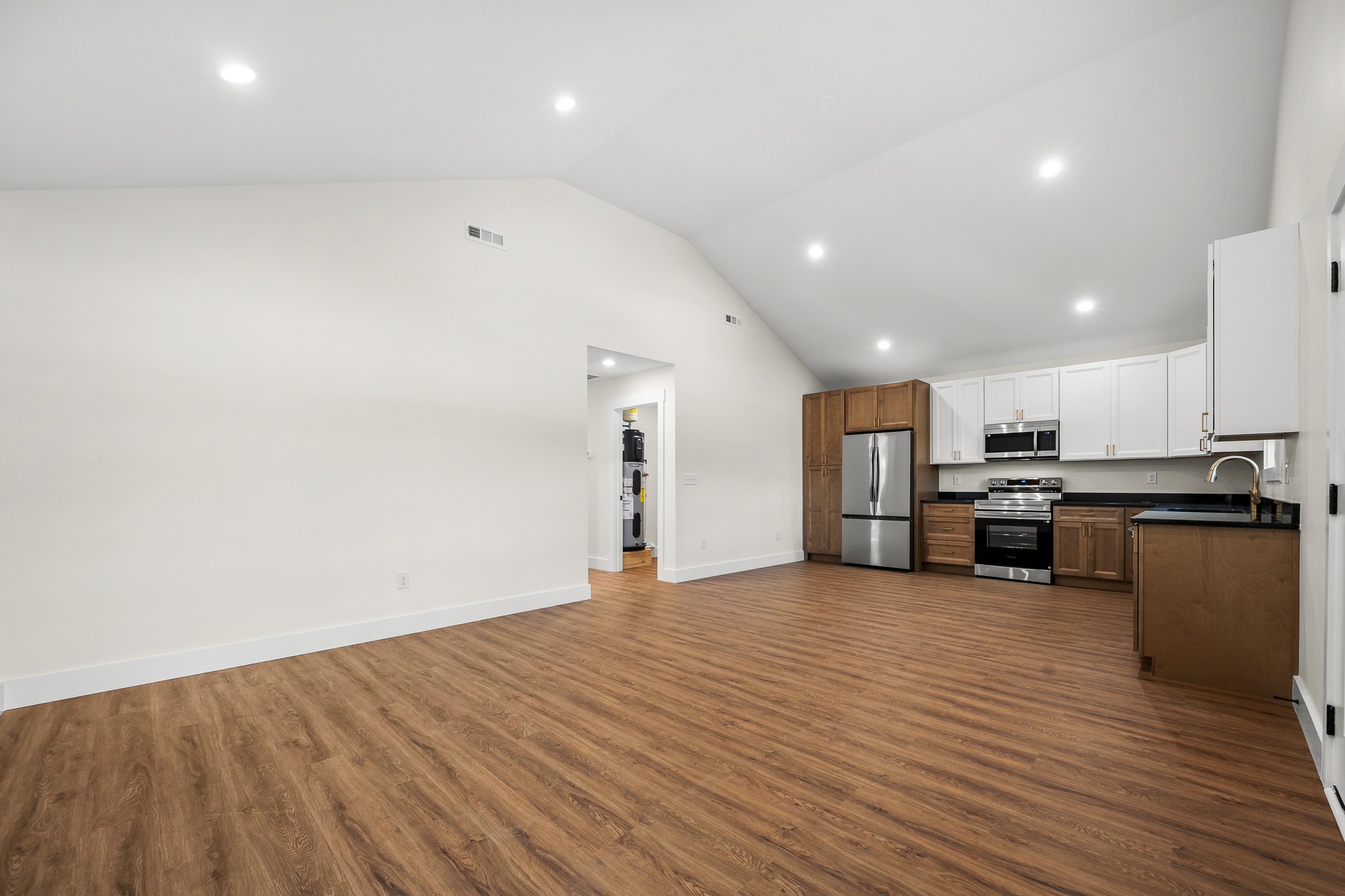 208 West Decherd Street Tullahoma, TN 37388 - Photo 8 of 31