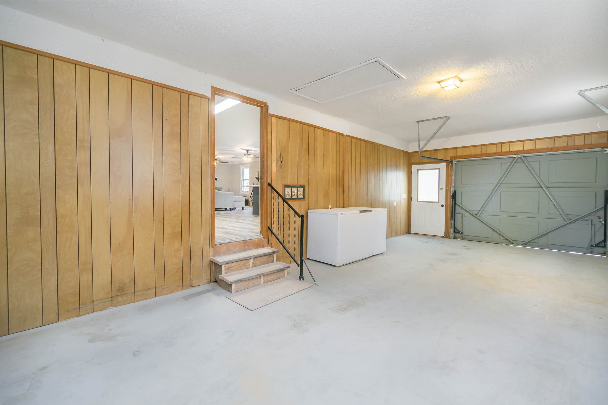 1261 Harrison Road Murfreesboro, TN 37128 - Photo 20 of 24 a view of an empty room with a window