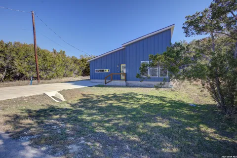 $314,900 | 1827 Live Oak Drive, Canyon Lake, TX 78133