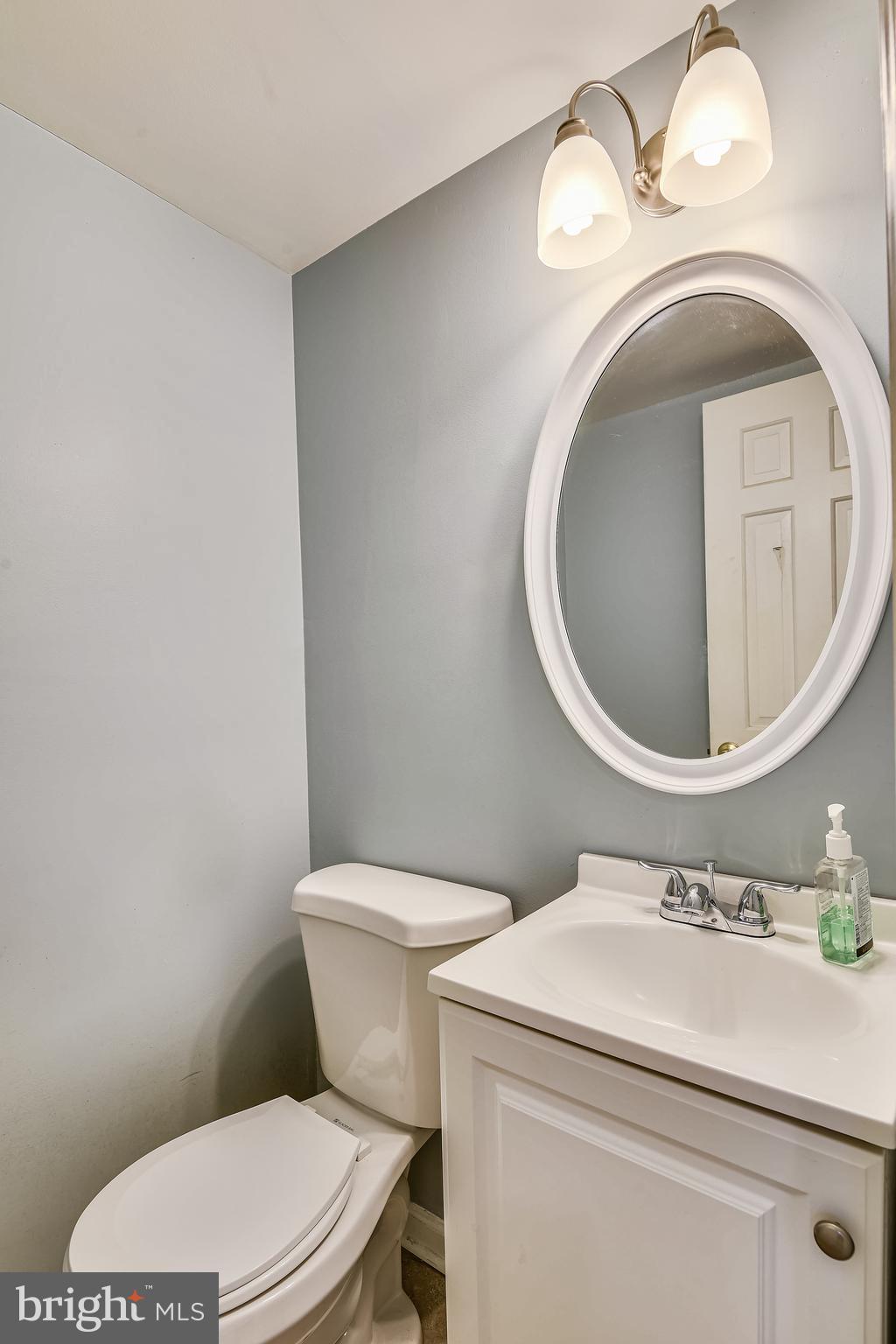1606 Angus Court Crofton, MD 21114 - Photo 15 of 36 Powder Room