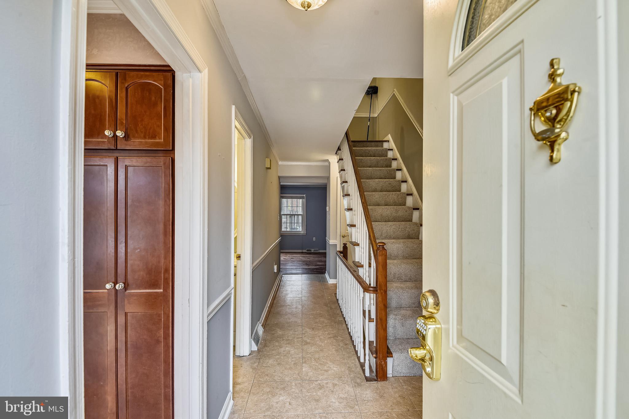 1606 Angus Court Crofton, MD 21114 - Photo 3 of 36 Foyer