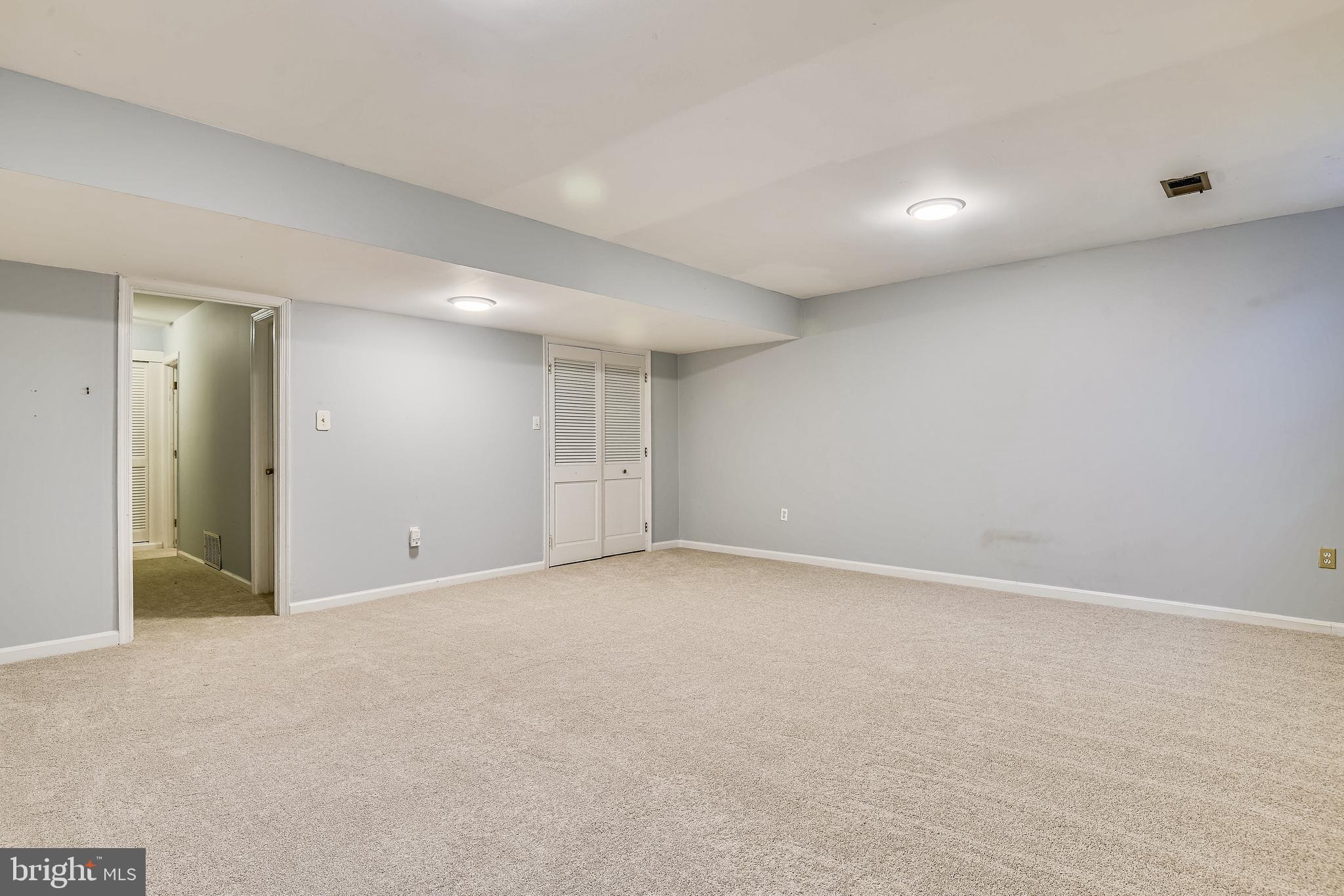 1606 Angus Court Crofton, MD 21114 - Photo 30 of 36 Family Room