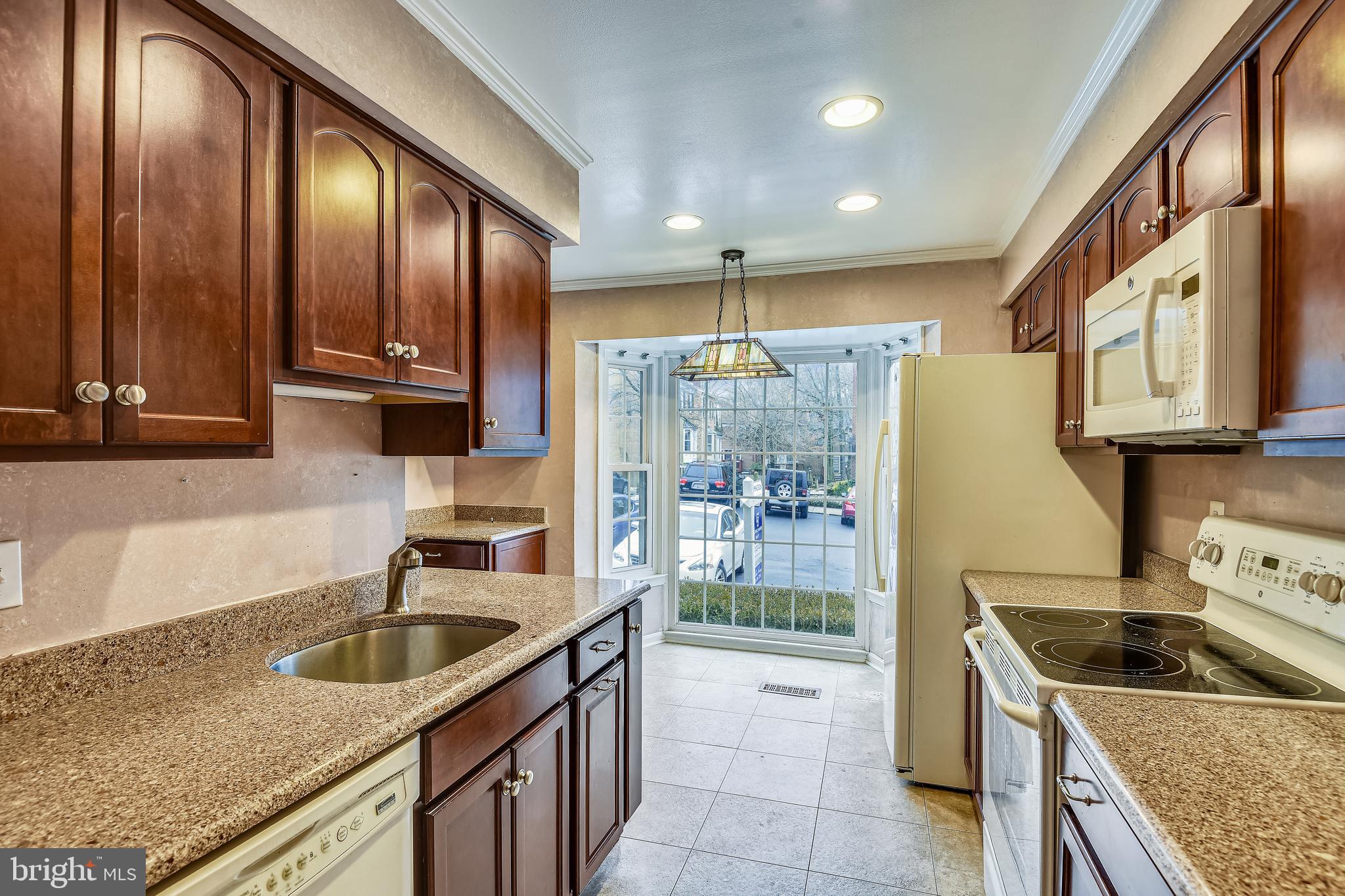 1606 Angus Court Crofton, MD 21114 - Photo 10 of 36 Kitchen