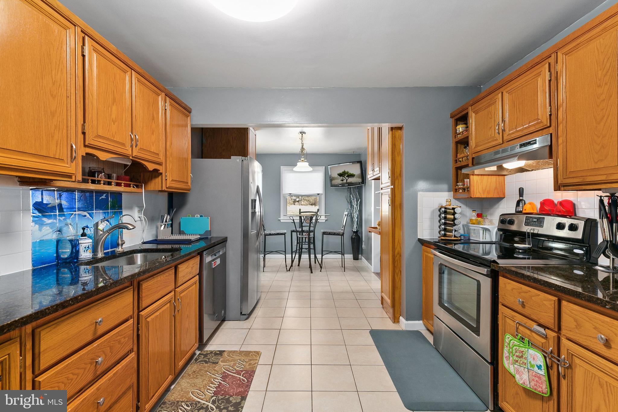 11929 Bayswater Road Gaithersburg, MD 20878 - Photo 20 of 61