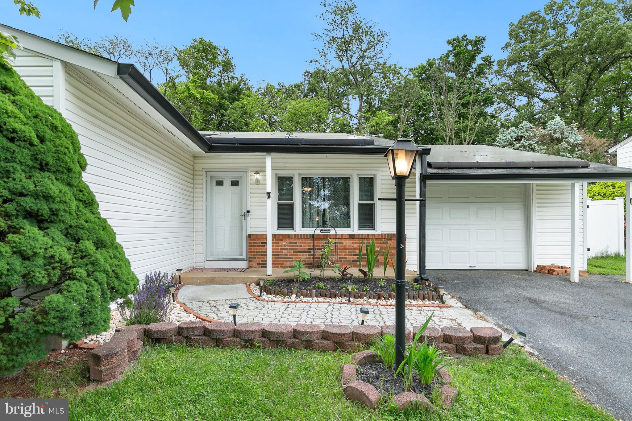 11929 Bayswater Road Gaithersburg, MD 20878 - Photo 5 of 61