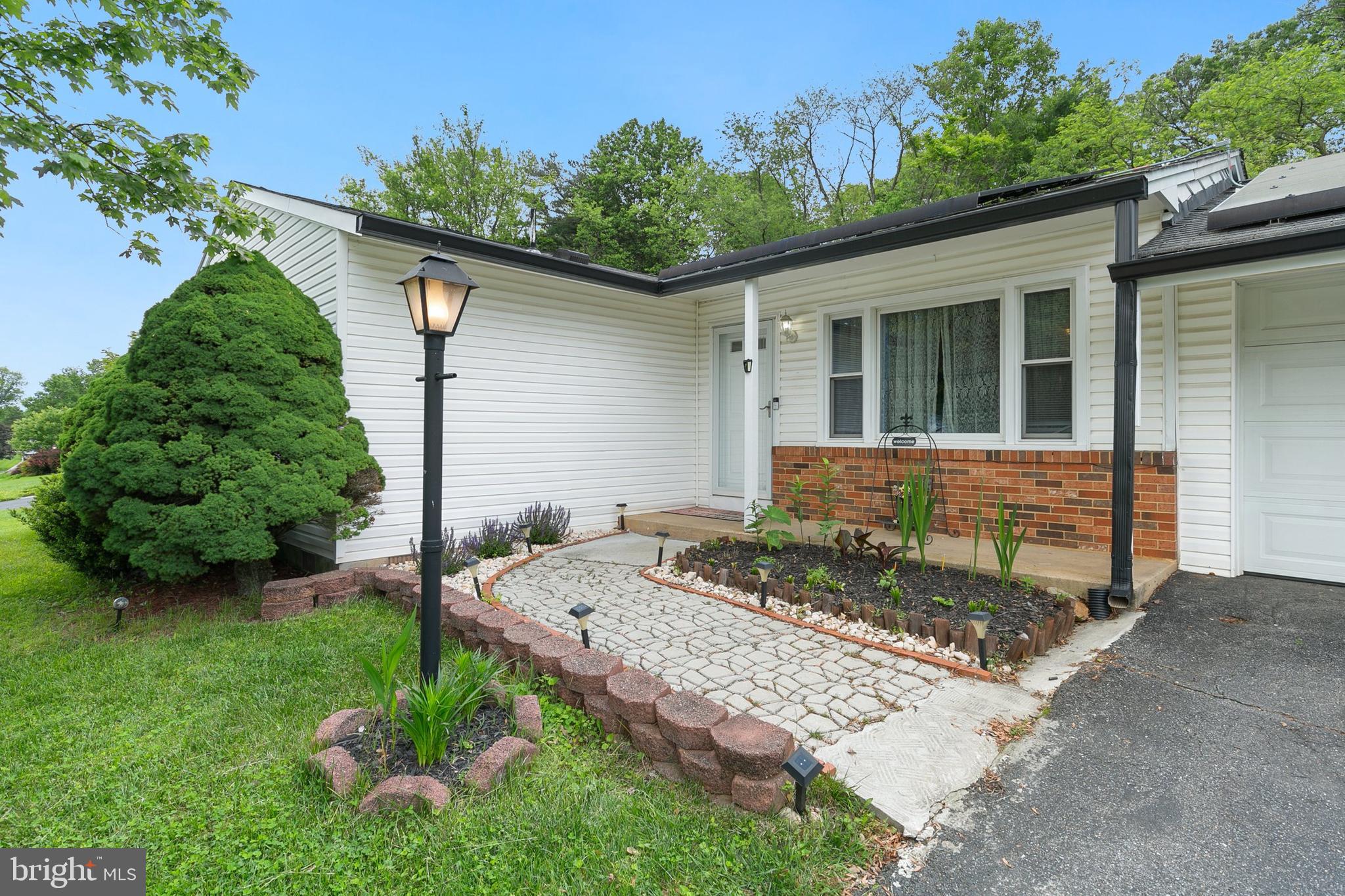 11929 Bayswater Road Gaithersburg, MD 20878 - Photo 6 of 61
