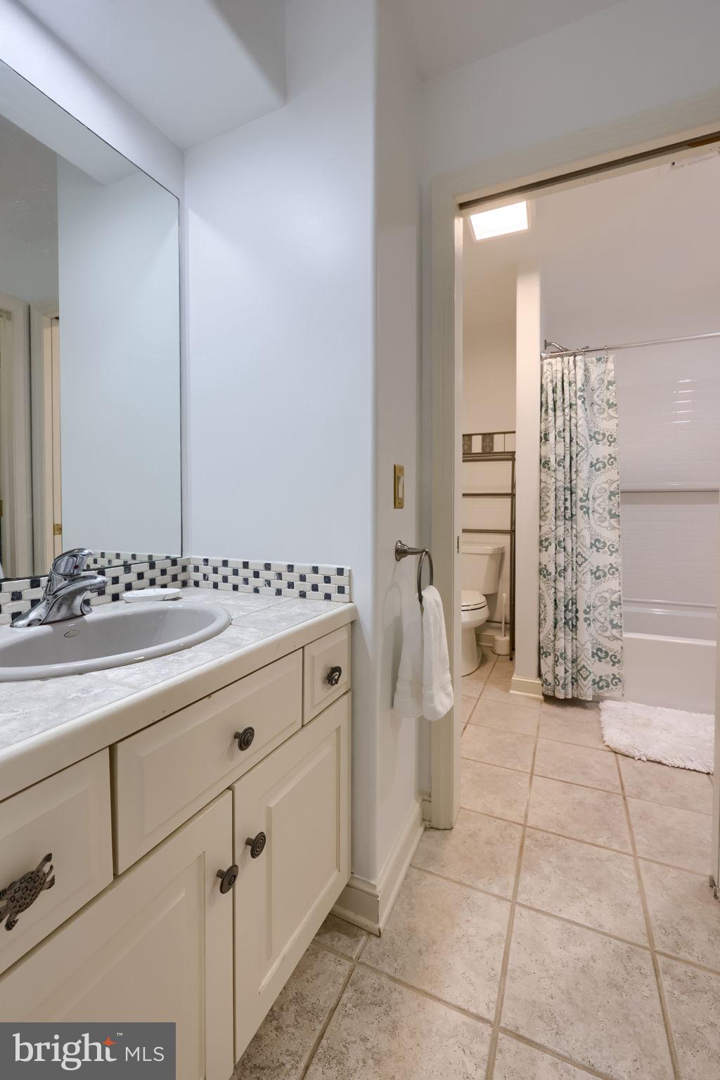 2492 Shaub Road Lancaster, PA 17601 - Photo 20 of 130