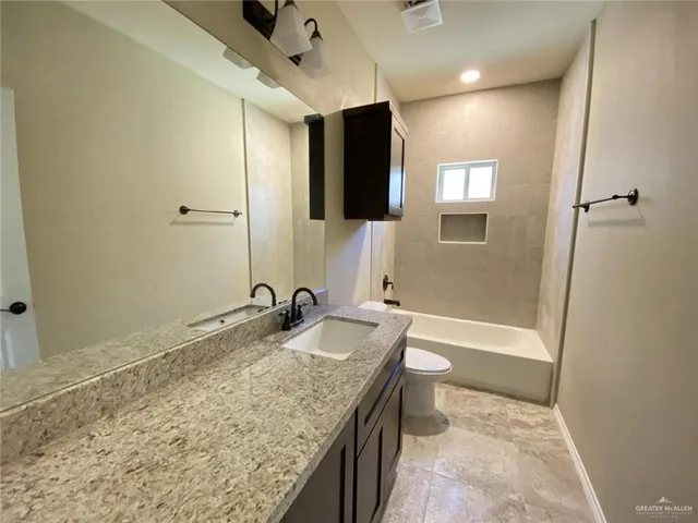 $1,300 | 5904 Nightingale Avenue, Unit 2, Mission, TX 78573