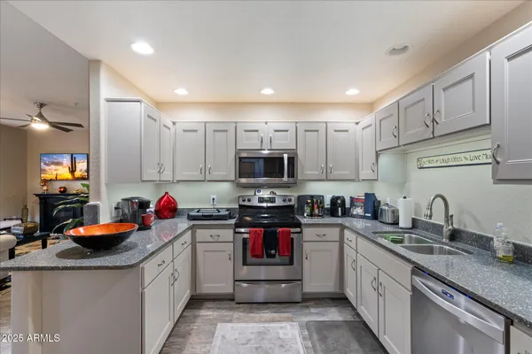 $3,495 | 15252 North 100th Street, Unit 1146, Scottsdale, AZ 85260