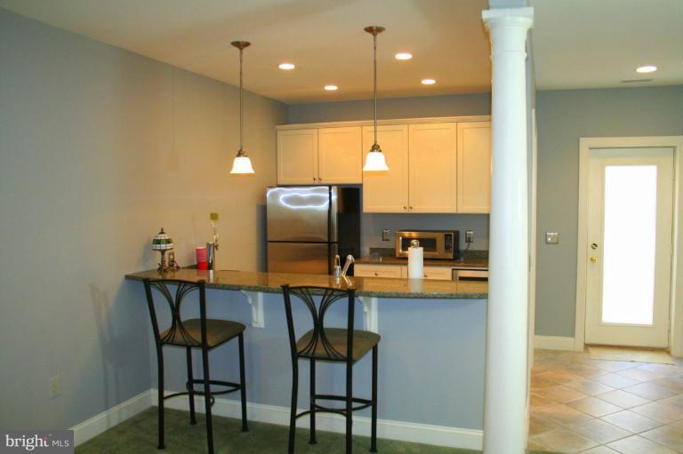 11108 Chessington Place Reston, VA 20194 - Photo 12 of 26 Interior (General)