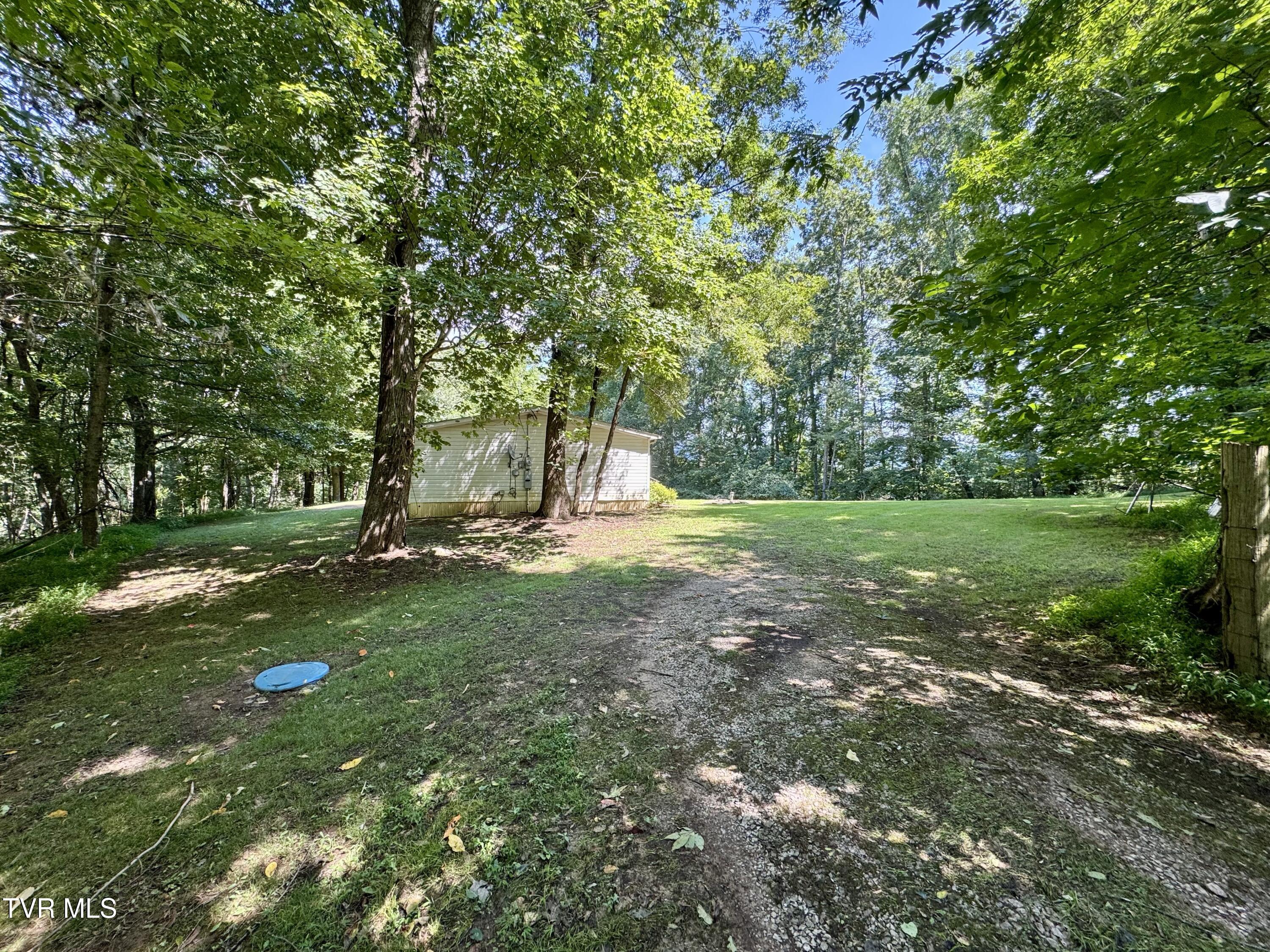 2027 Snowflake Road Gate City, VA 24251 - Photo 10 of 53 IMG_4209