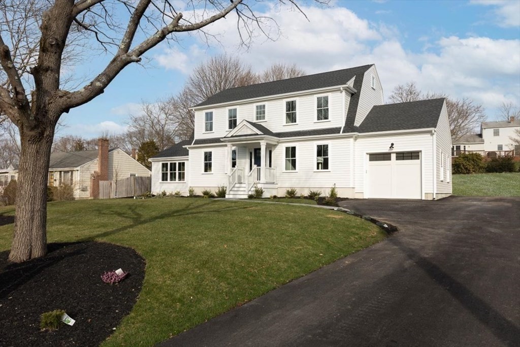 3 Nichols Road Hingham, MA 02043 - Photo 2 of 39 Gallery Image 2