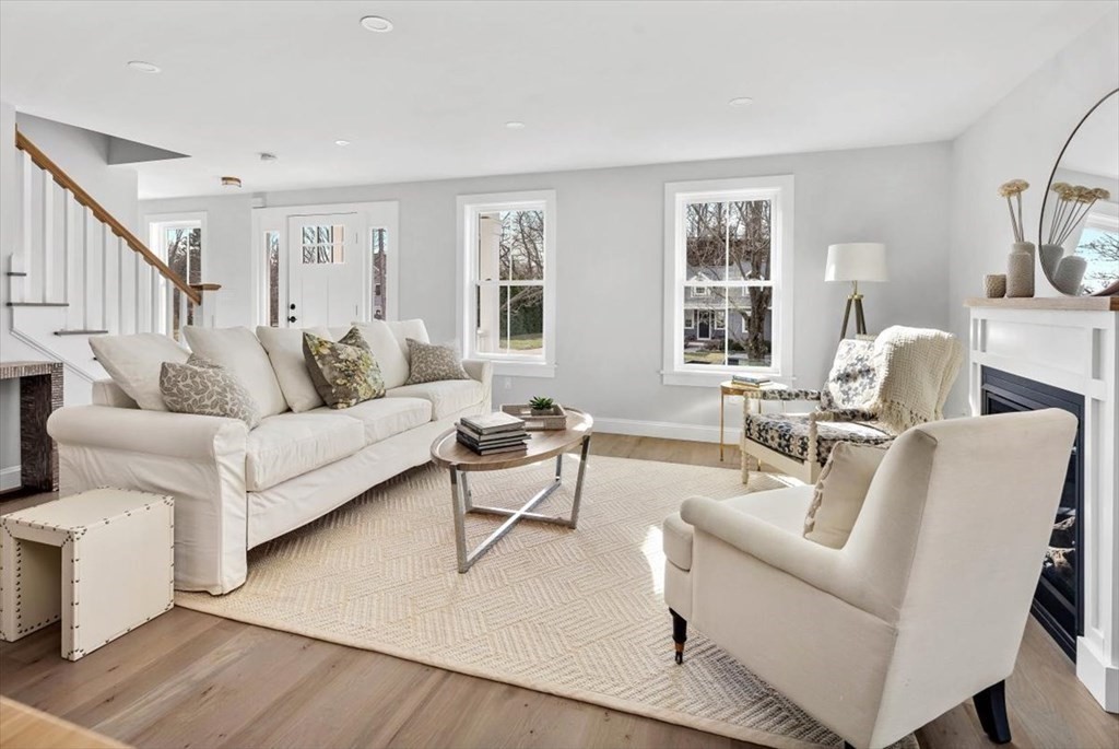 3 Nichols Road Hingham, MA 02043 - Photo 6 of 39 Gallery Image 6