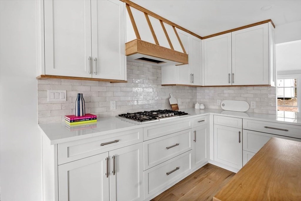 3 Nichols Road Hingham, MA 02043 - Photo 9 of 39 Gallery Image 9