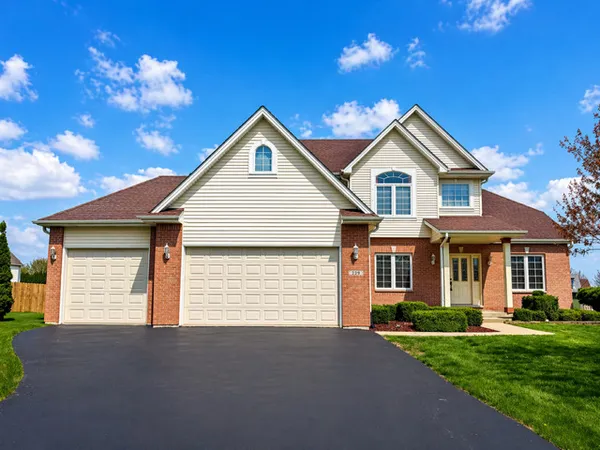 $3,450 | 239 Richards Court, Winthrop Harbor, IL 60096
