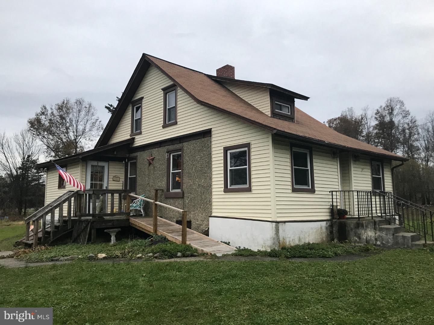 1450 Benner School Road Quakertown, PA 18951 - Photo 2 of 22 Exterior Back