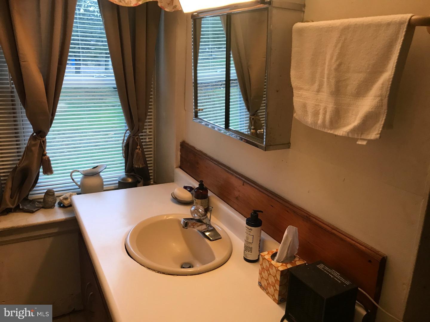 1450 Benner School Road Quakertown, PA 18951 - Photo 19 of 22 Bathroom