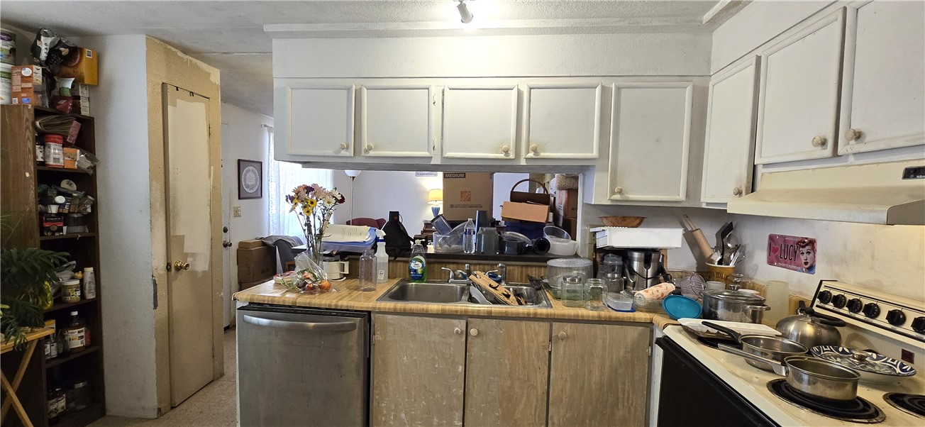 357 South Magma Road Golden Valley, AZ 86413 - Photo 13 of 39 Kitchen
