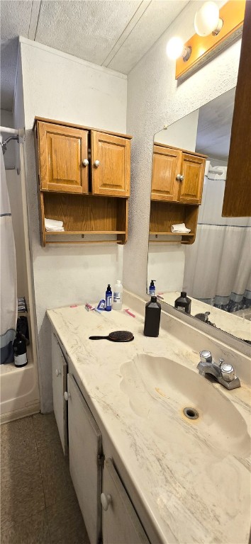 357 South Magma Road Golden Valley, AZ 86413 - Photo 27 of 39 Bathroom