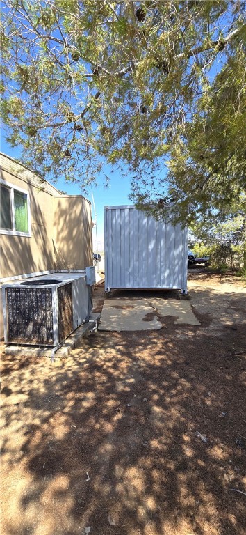 357 South Magma Road Golden Valley, AZ 86413 - Photo 5 of 39 Side of Structure