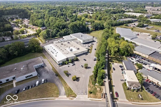 $1,980 | 201 West Carmel Drive, Carmel, IN 46032