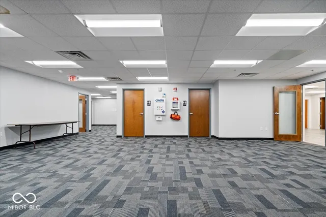 $1,980 | 201 West Carmel Drive, Carmel, IN 46032