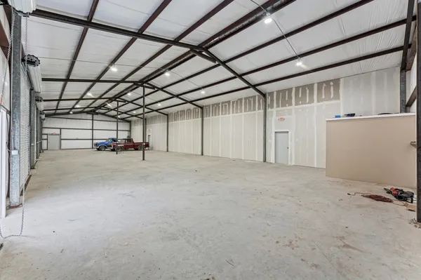 a view of empty room with an empty space