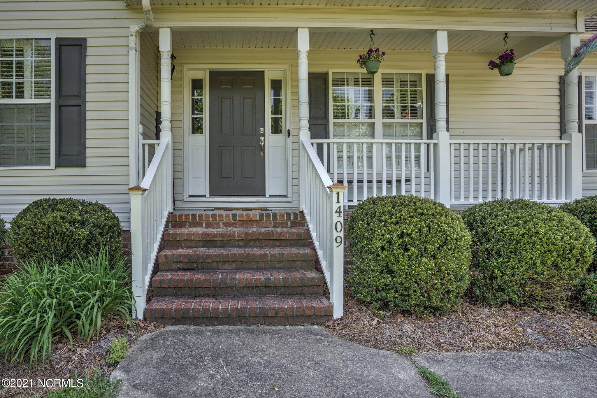 1409 Stallion Road Rocky Mount, NC 27804 - Photo 3 of 43 004-1409StallionRoad-RockyMount-NC-27804