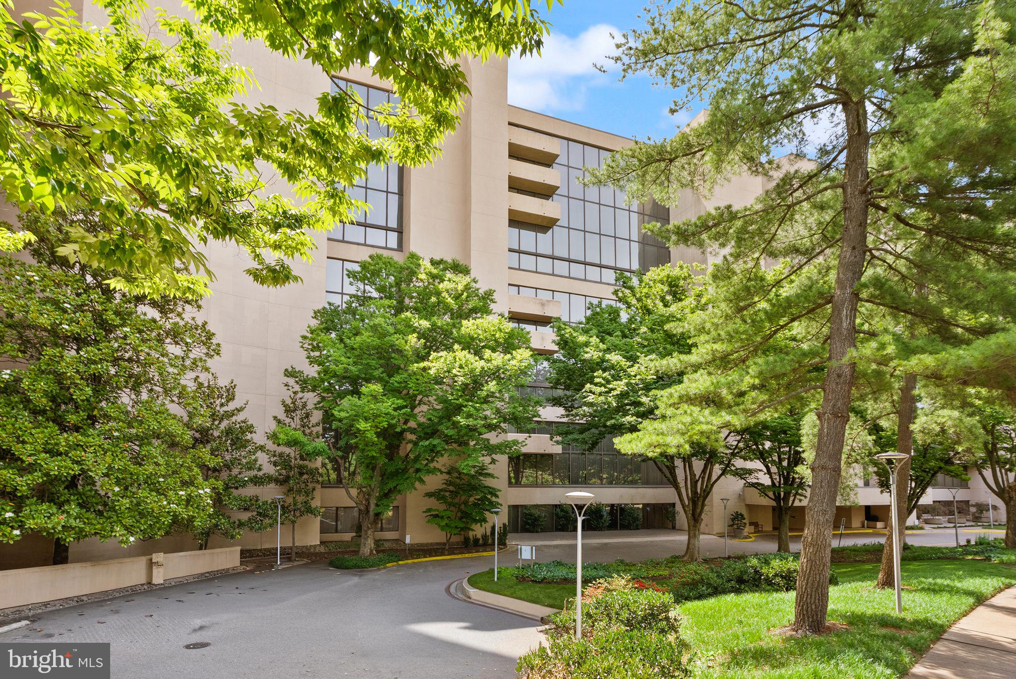 1101 South Arlington Ridge Road, Unit 608 Arlington, VA 22202 - Photo 3 of 53