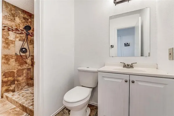 $194,000 | 2917 Tanglewood Drive, Lancaster, TX 75134