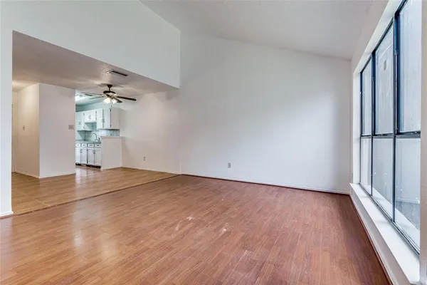 $194,000 | 2917 Tanglewood Drive, Lancaster, TX 75134