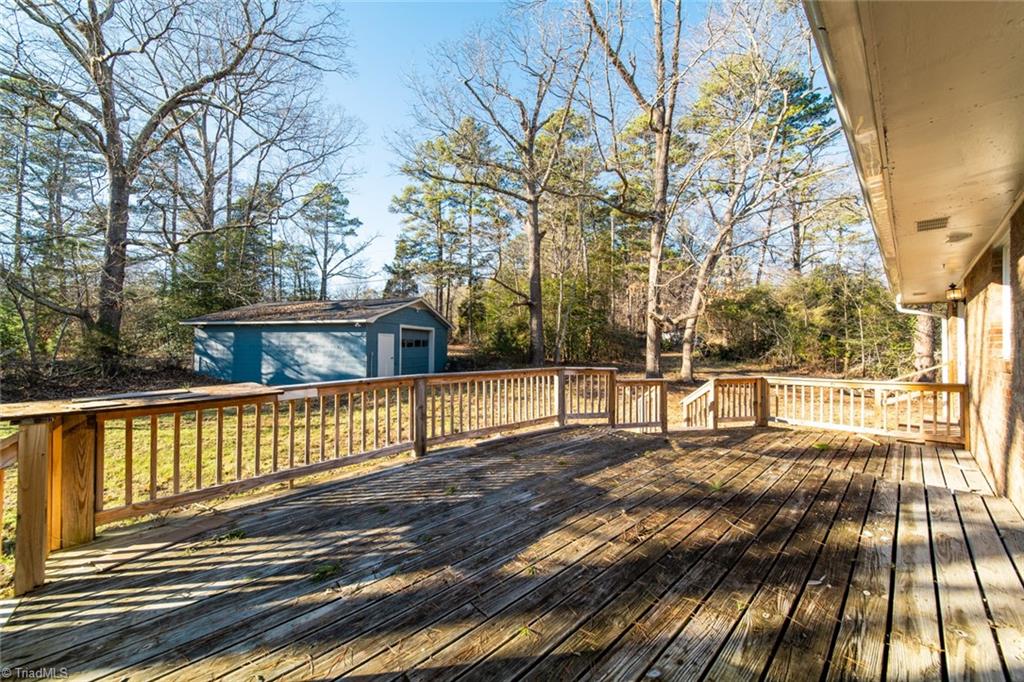 3158 Floyd Church Road Lexington, NC 27292 - Photo 5 of 33 Gallery Image 5