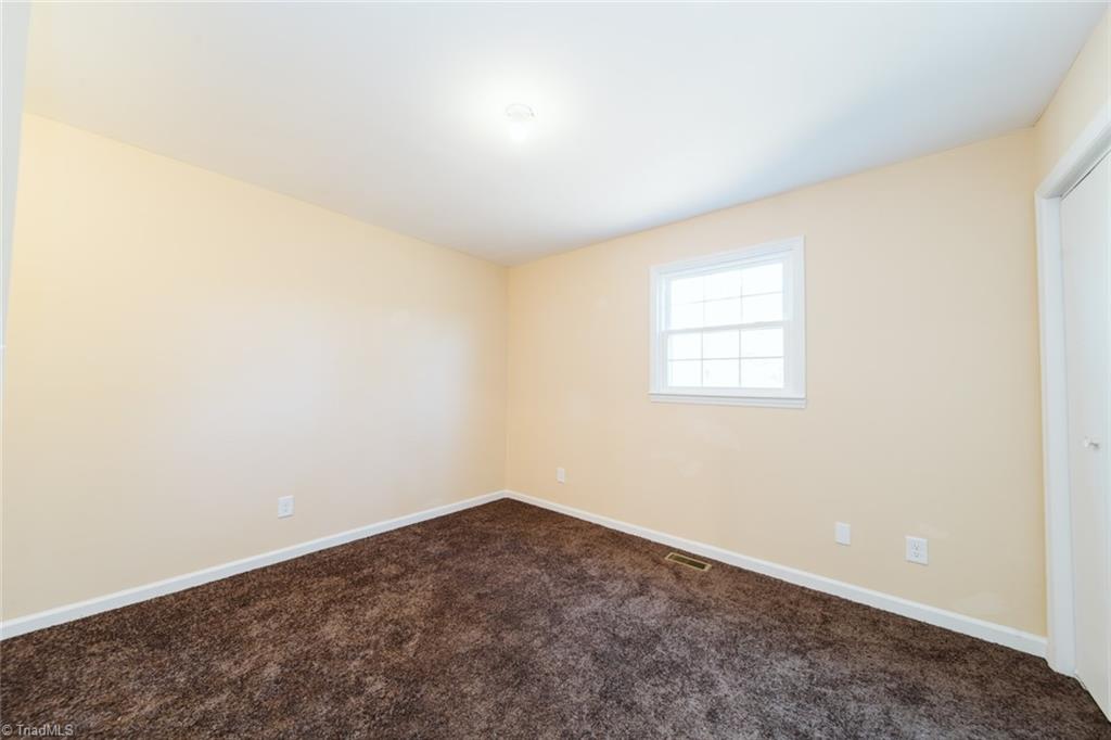 3158 Floyd Church Road Lexington, NC 27292 - Photo 10 of 33 Gallery Image 10