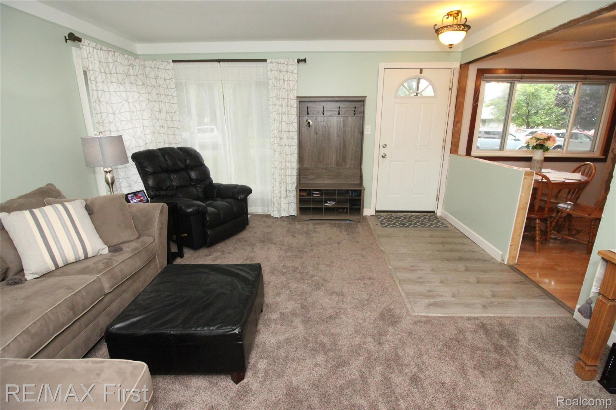 9021 Rackham Street Taylor, MI 48180 - Photo 20 of 34 IMG_6927.JPG