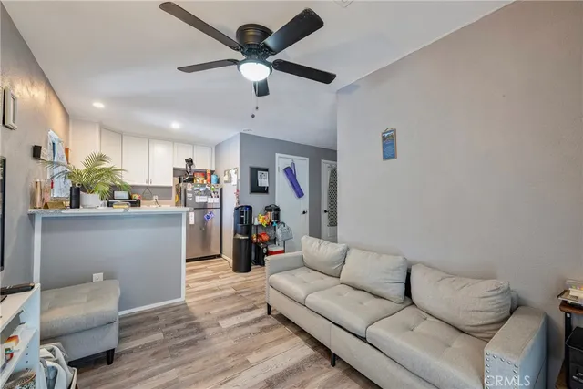 $2,000 | 11309 Telechron Avenue, Unit B, Whittier, CA 90605