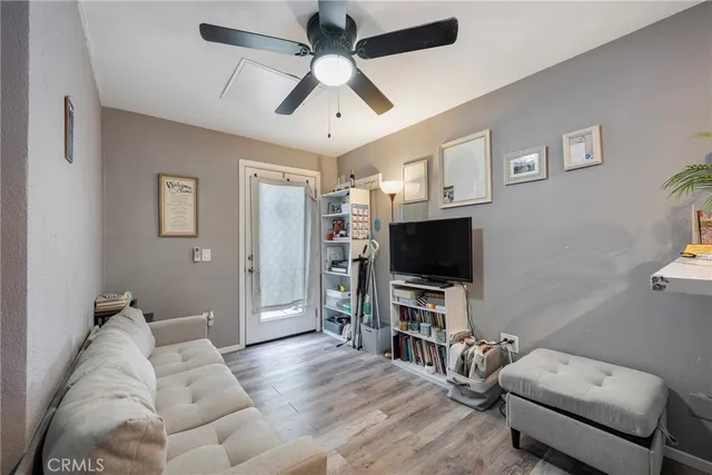 $2,000 | 11309 Telechron Avenue, Unit B, Whittier, CA 90605